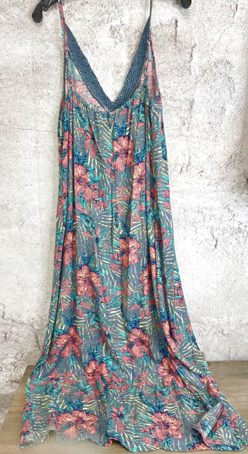 Roxy Size L Blue maxi sleeveless