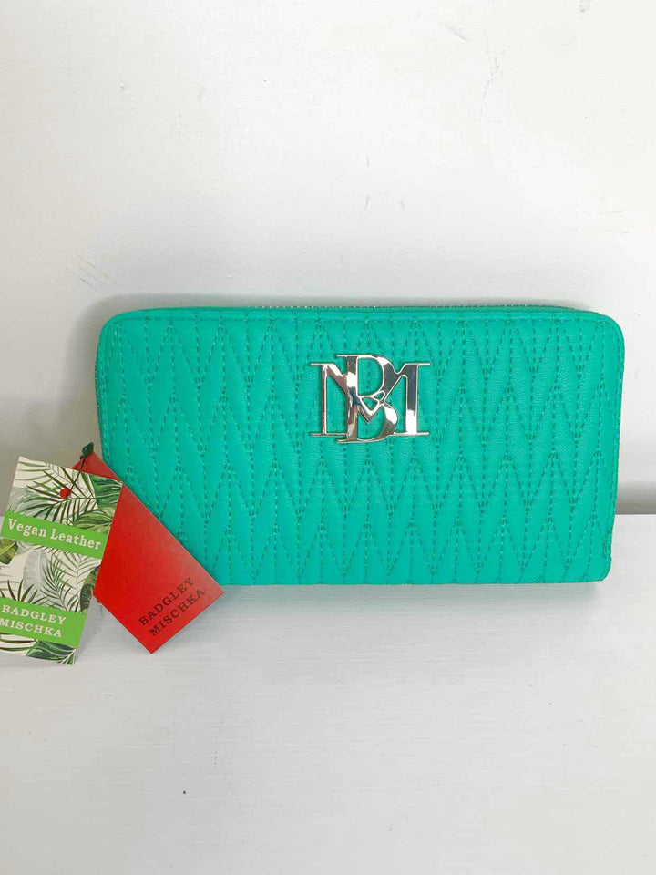 Badgley Mischka Green wallet