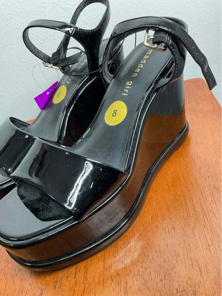 Madden Girl Shoe Size 8 Black wedge