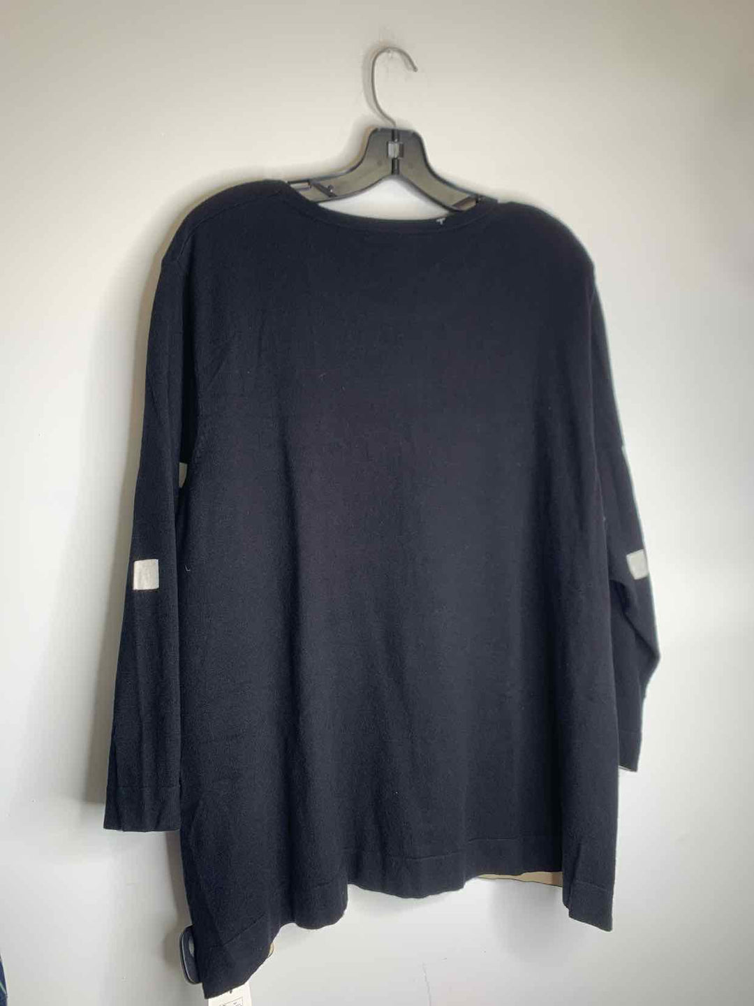 Black Women Size XL sweater