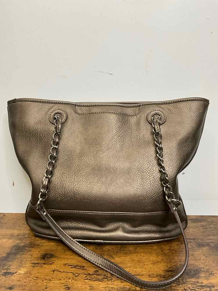 Liz Claiborne Metallic Shoulder bag