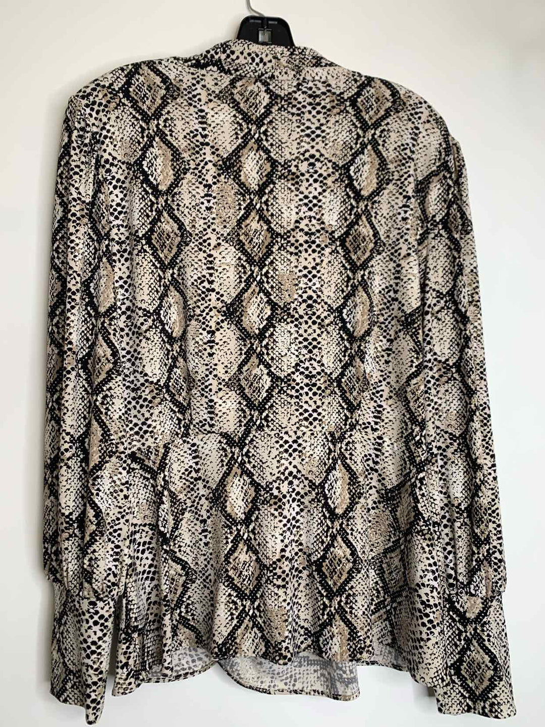 The limited Women Size L Animal Print long sleeve top