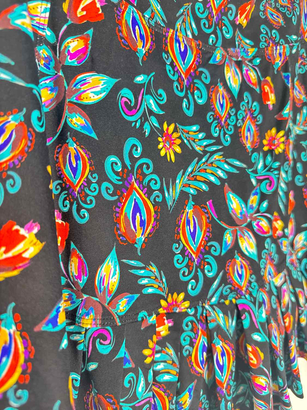 Dana Jo Size XL Multi-Color skort