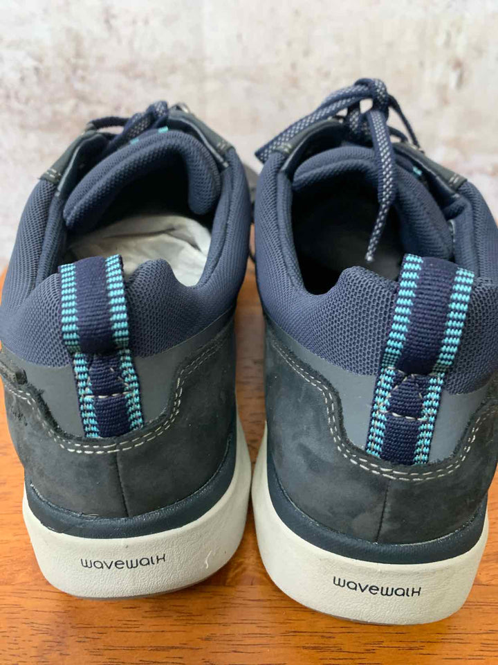 Clarks Navy W Shoe Size 10 athletic sneaker