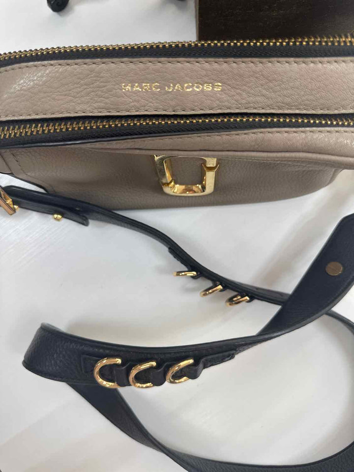 Marc Jacobs taupe shoulder bag