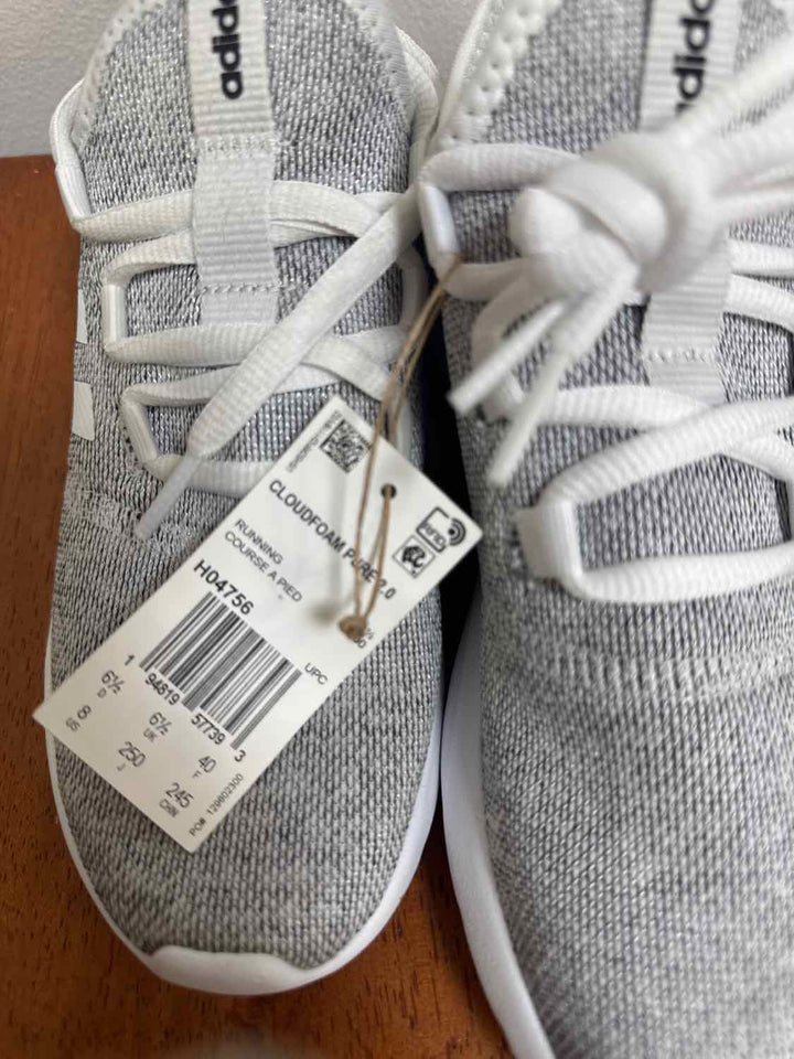 Adidas Shoe Size 8 Grey athletic sneaker