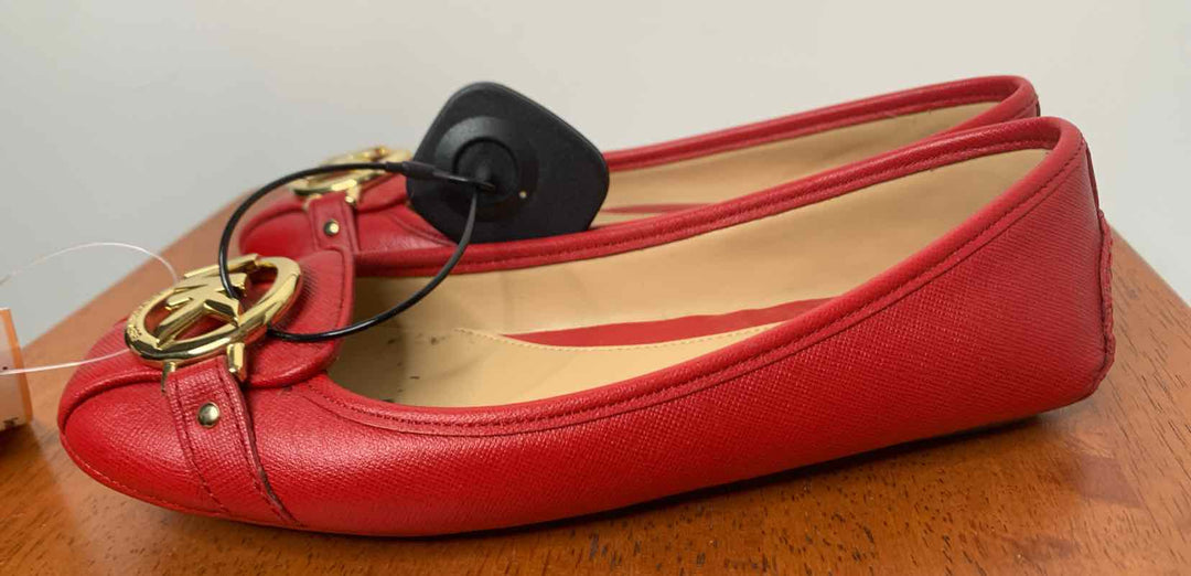 Michael Kors Red W Shoe Size 5 flat shoe