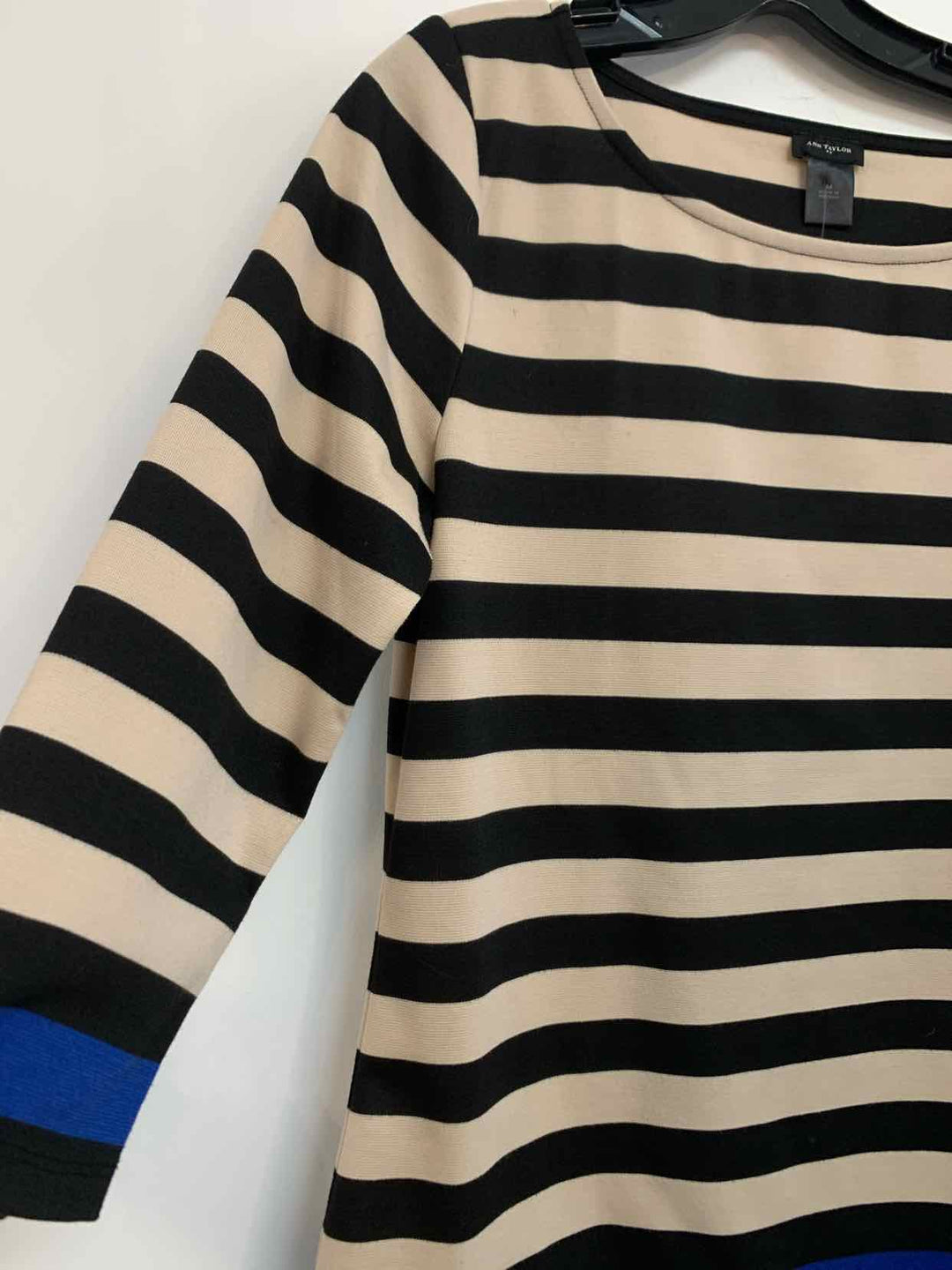 Ann Taylor Size M Striped long sleeve top