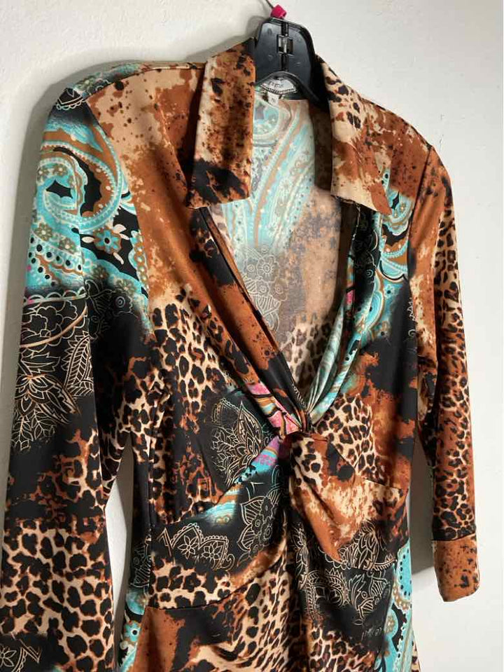 Laura Max Size M Multi-Color V-neck Gathered Waist long sleeve top