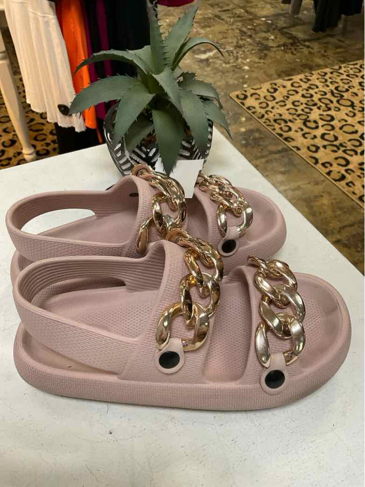 Kenneth Cole Shoe Size 8 Pink flat sandal
