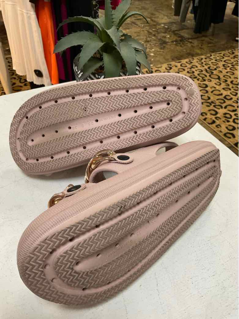 Kenneth Cole Shoe Size 8 Pink flat sandal