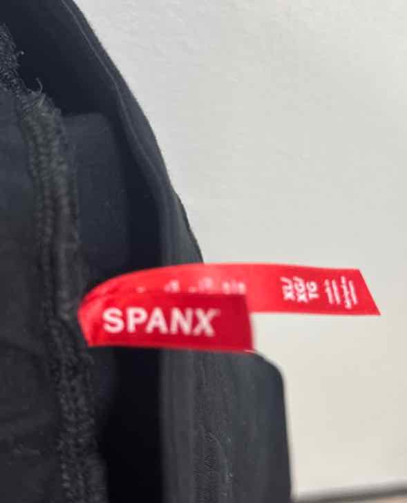 Spanx Size XL Black Elastic Waist athletic pant