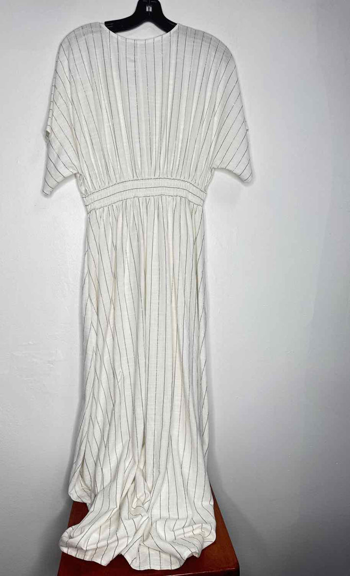 Chicos Size 0 White NWT maxi skirt