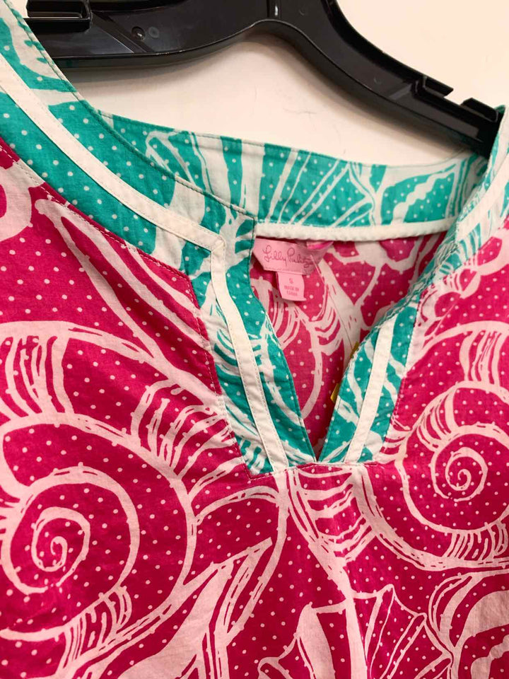 Lilly Pulitzer Size S Pink Floral long sleeve top