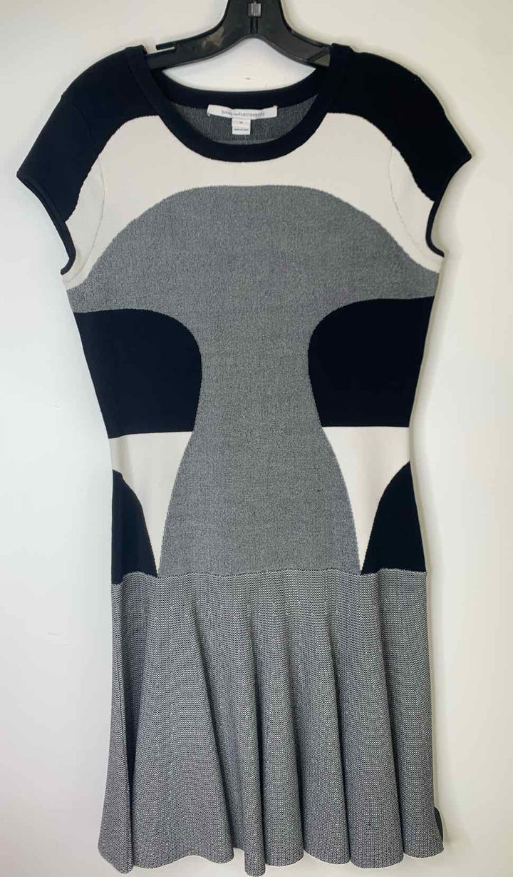 Women Size M Diane Von Furstenberg Black sleeveless dress