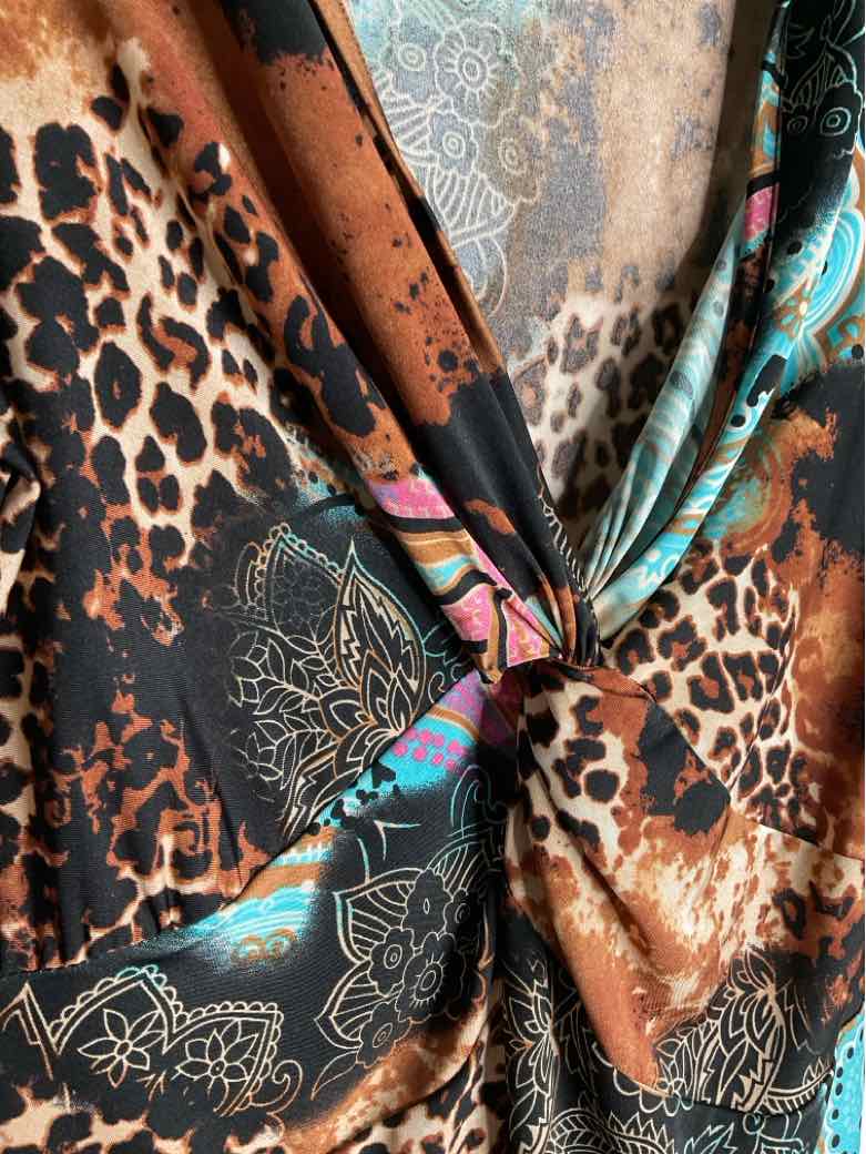 Laura Max Size M Multi-Color V-neck Gathered Waist long sleeve top