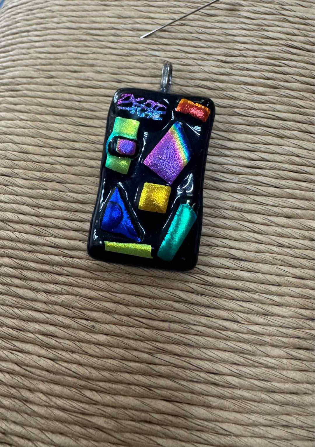 SwirlyQs Size M/L Metallic NWT Pendant only