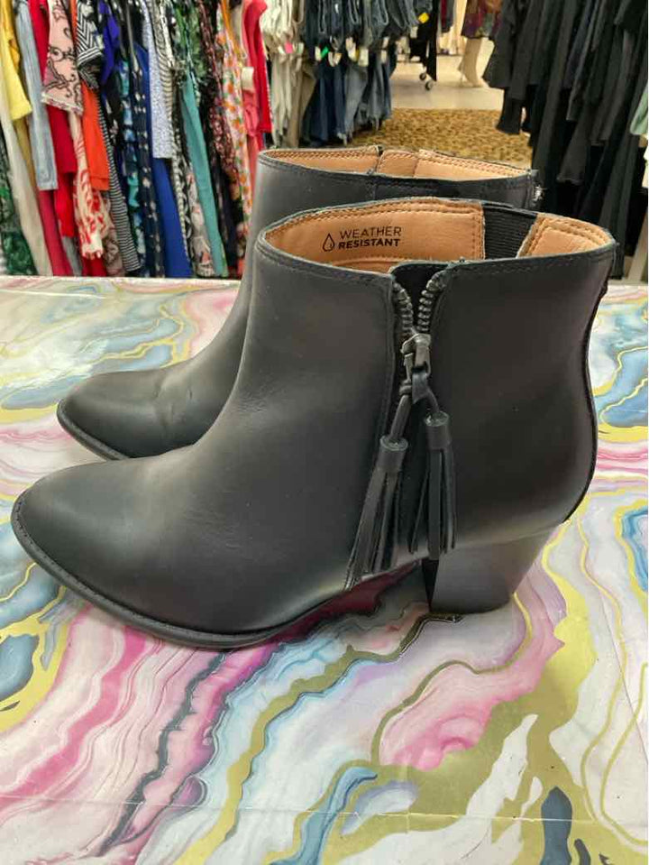 Vionic Shoe Size 9.5 Black ankle boots