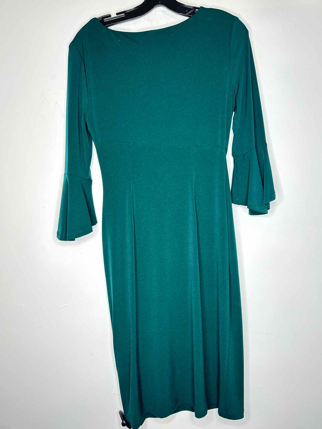 Women Size 6 Connected Green long sleeve dress