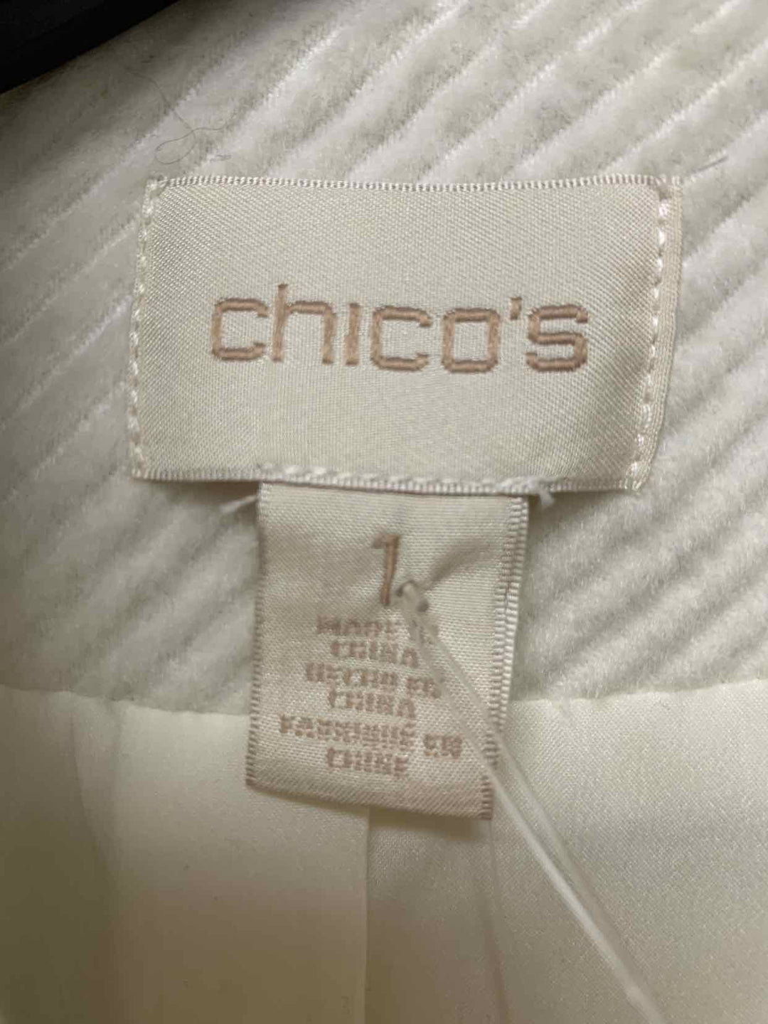 Chicos Size 1 Ivory NWT Gold Hardware jacket