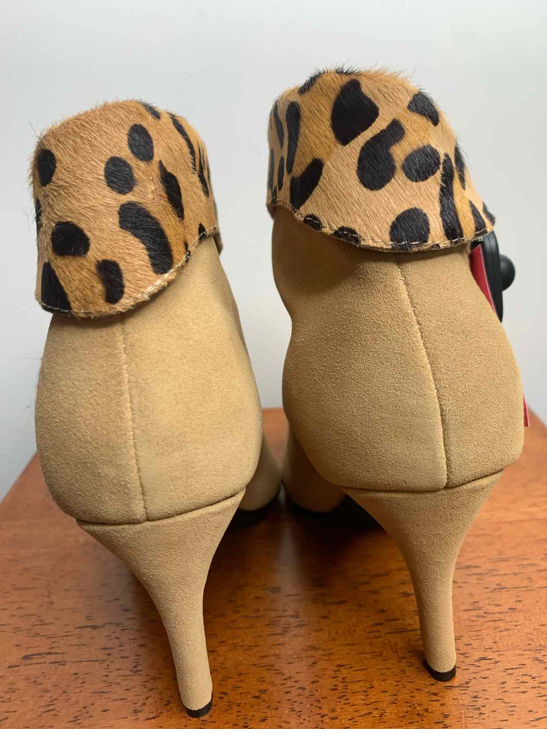 Hot n Hollywood Camel W Shoe Size 9.5 ankle boots