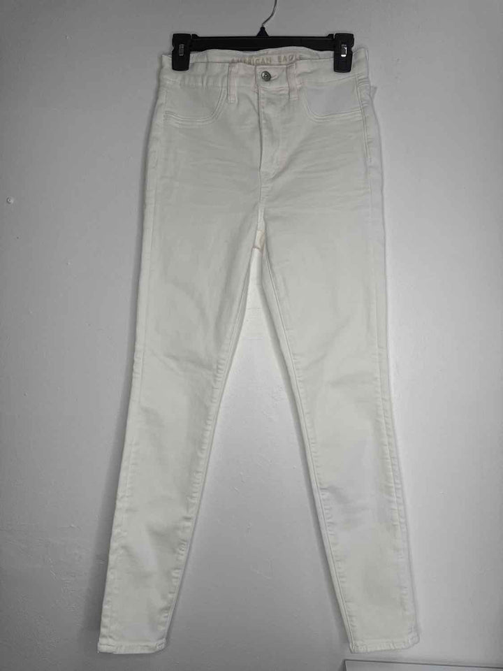American Eagle Size 6 White Next Level Stretch Jeans