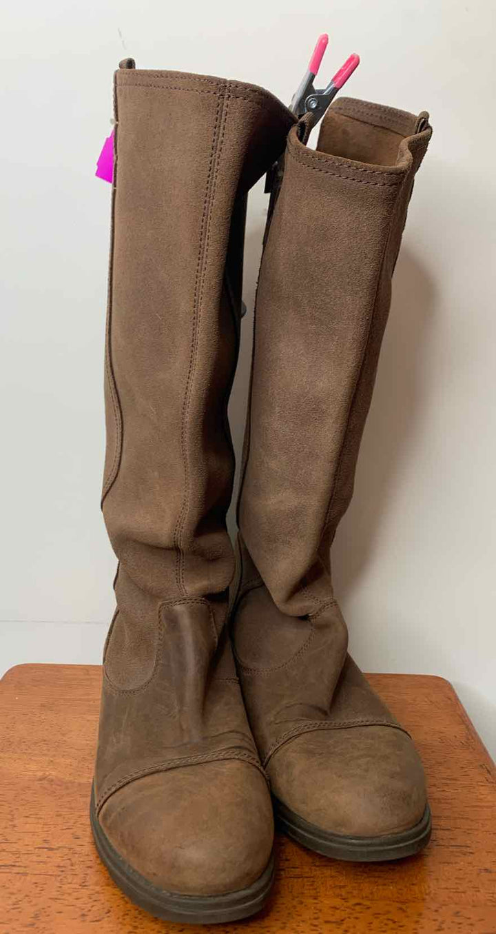 Sorel Brown W Shoe Size 9 boots flat heel