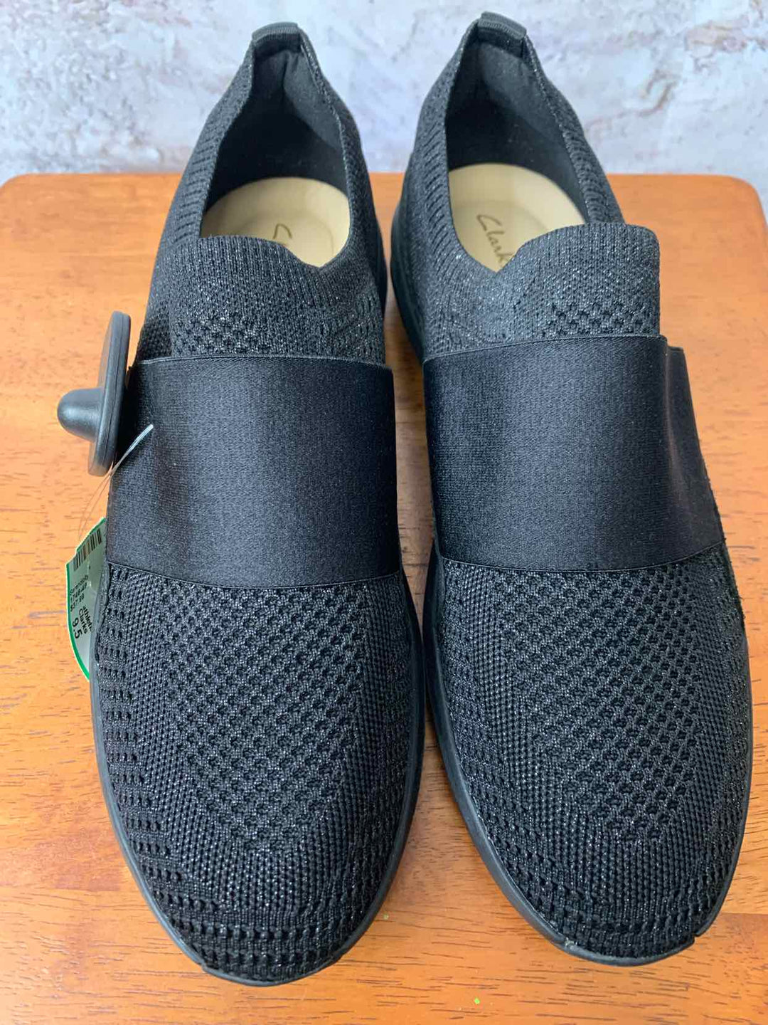Clarks Black W Shoe Size 9.5 athletic sneaker