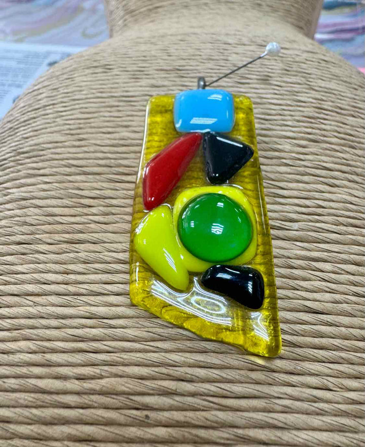 SwirlyQs Size M/L Yellow NWT Pendant only