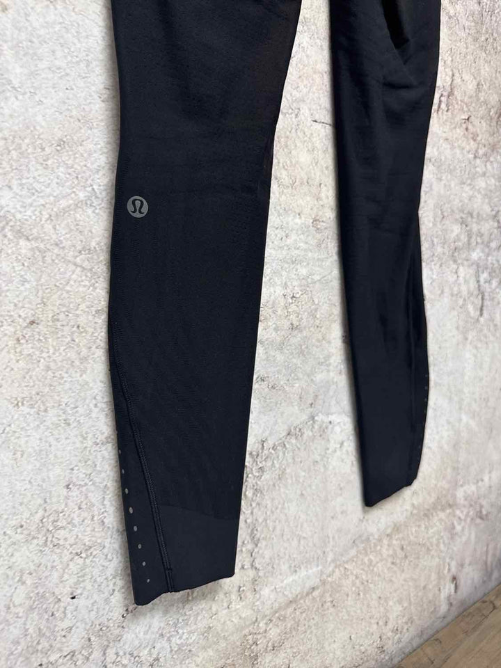 Lululemon Size 10 Black athletic pant