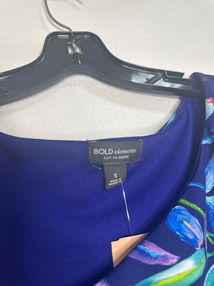 Bold Elements Size S Purple Floral short sleeve