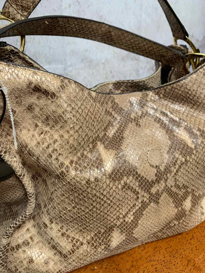 tan shoulder bag