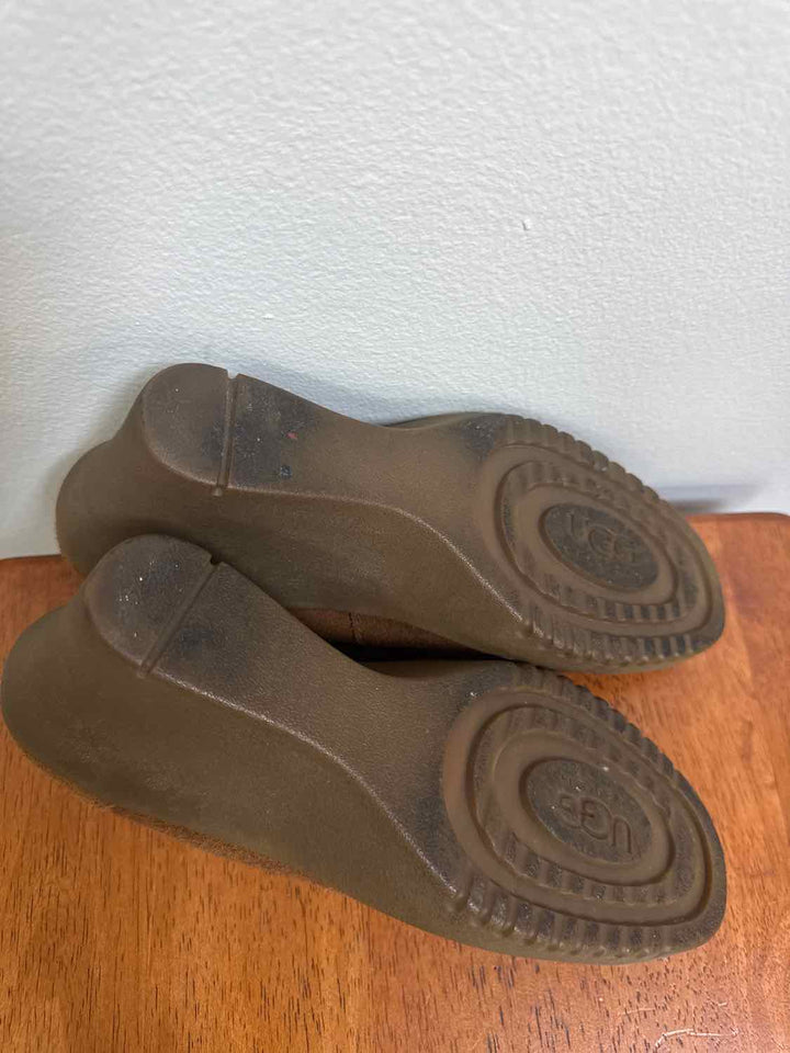 UGG Brown W Shoe Size 6 wedge