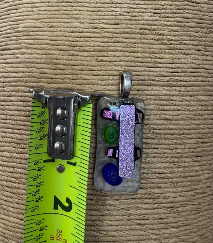 SwirlyQs Size Small Lavender NWT Pendant only