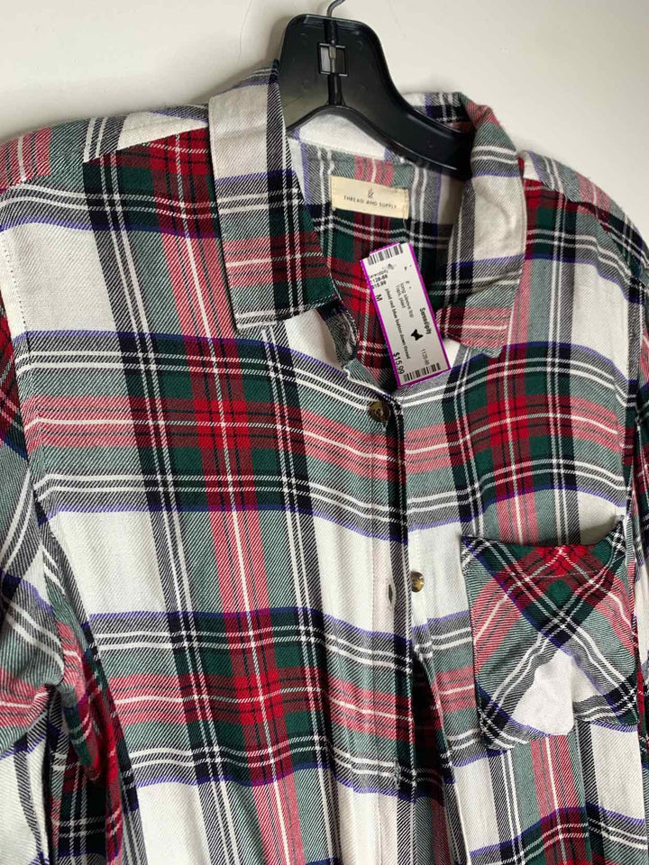 Women Size M plaid long sleeve top