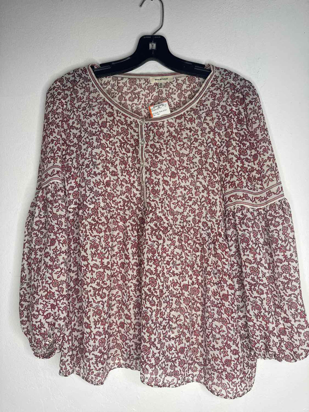 Max Studio Size XS Floral Button Down long sleeve top