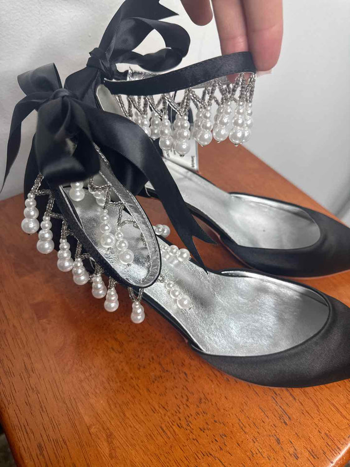 No Name Shoe Size unknown Black high heel