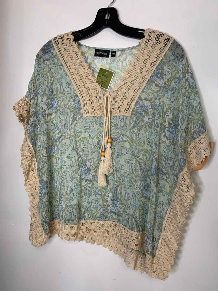 Tempted Women Size L Ivory short sleeve top