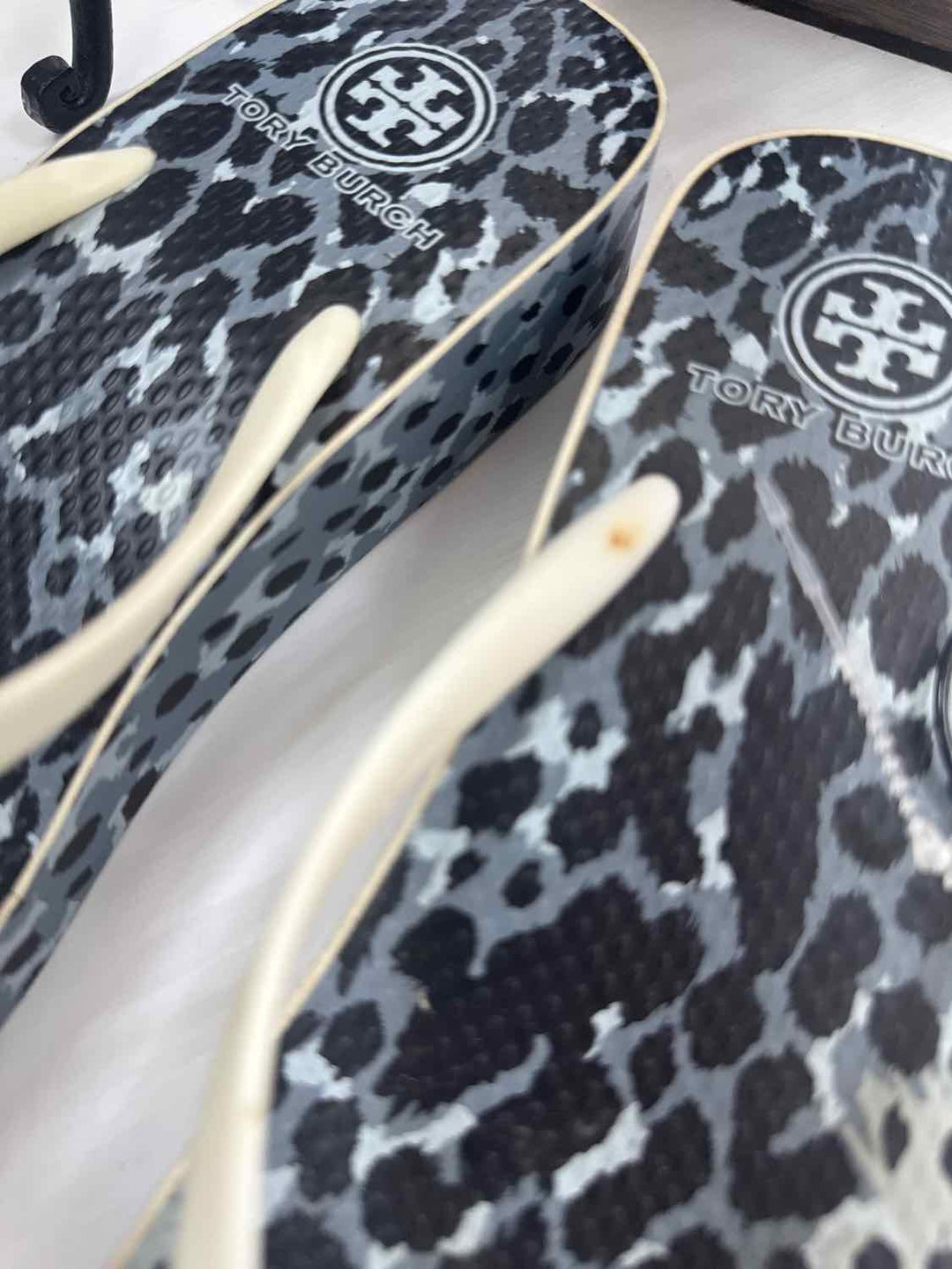 Tory Burch Shoe Size 9 Blue flip flop