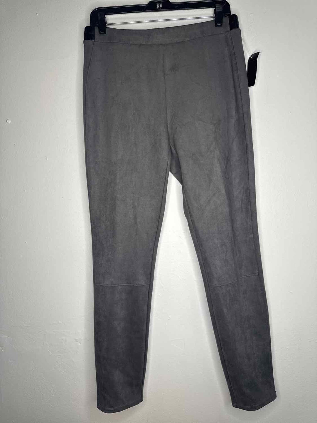 Women Size 10 White Black Market Grey casual
