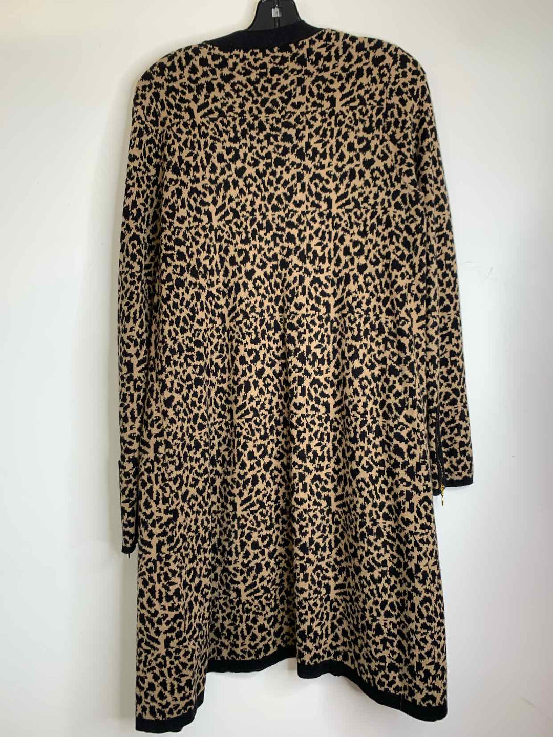 Rafella Women Size M Animal Print cardigan