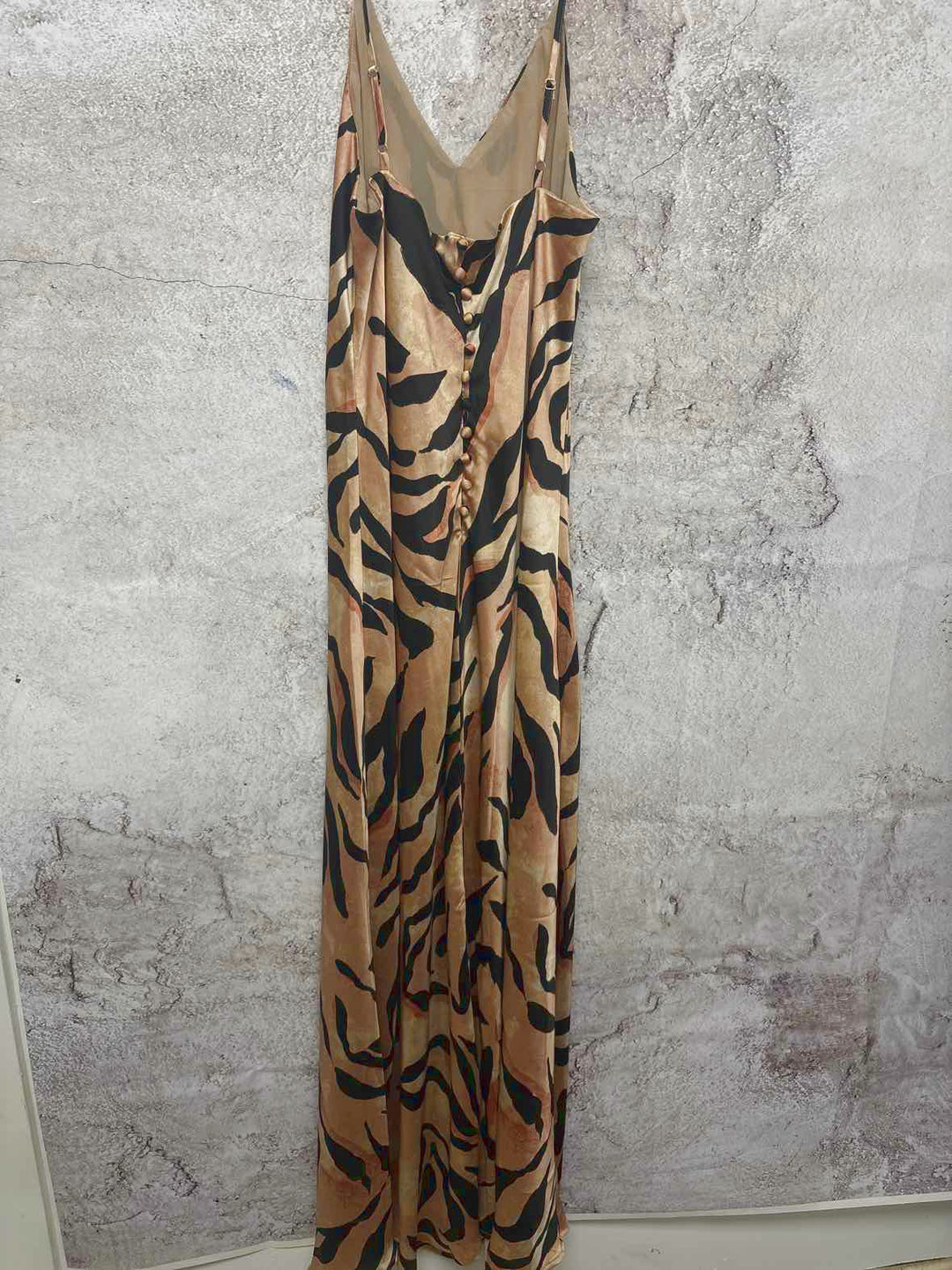 Dress Forum Size L NWT spaghetti strap dress