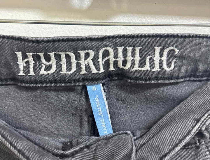 Hydraulic Size 10 Denim Washed Out jean capri