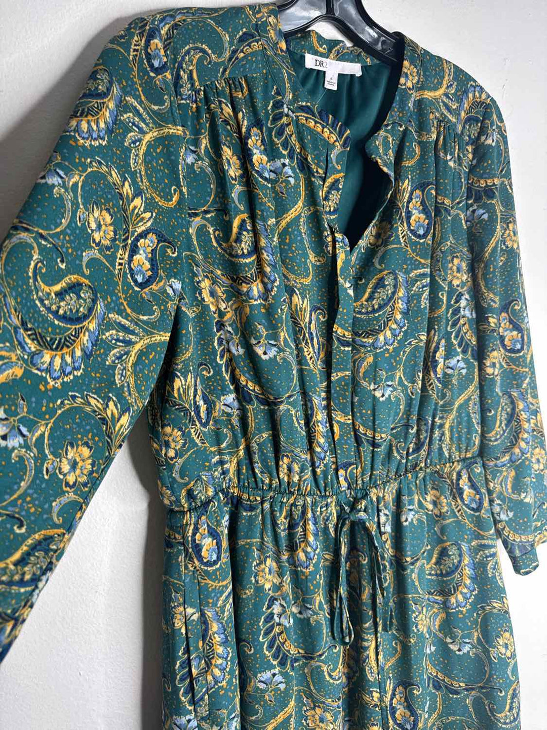 DR2 Size S Green long sleeve dress