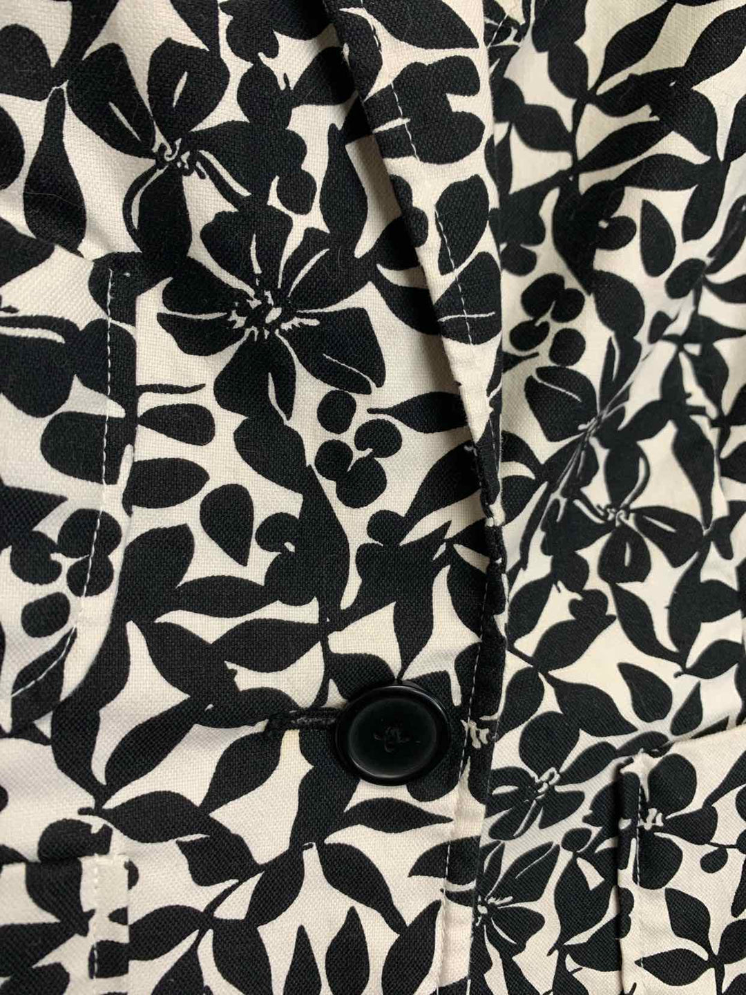 Mossimo Size S Black Print short sleeve top