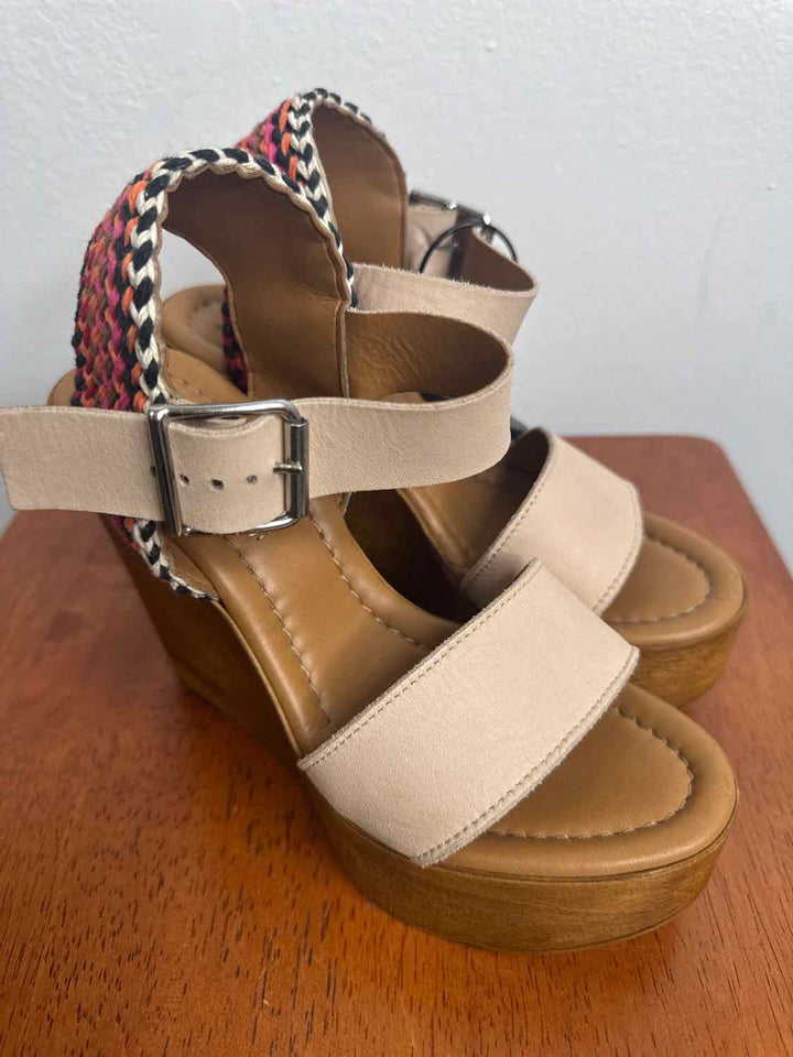 Steve Madden Shoe Size 6.5 Multi-Color flat shoe