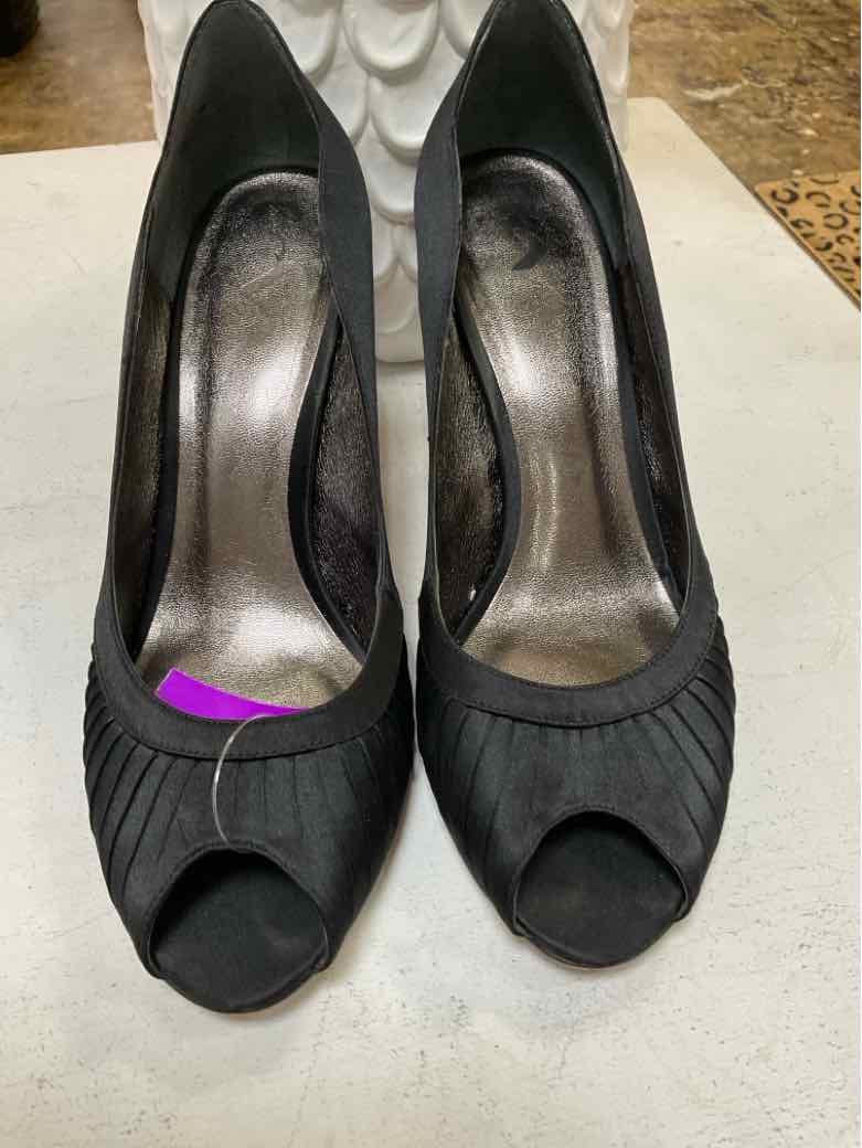 Nina Shoe Size 10 Black high heel