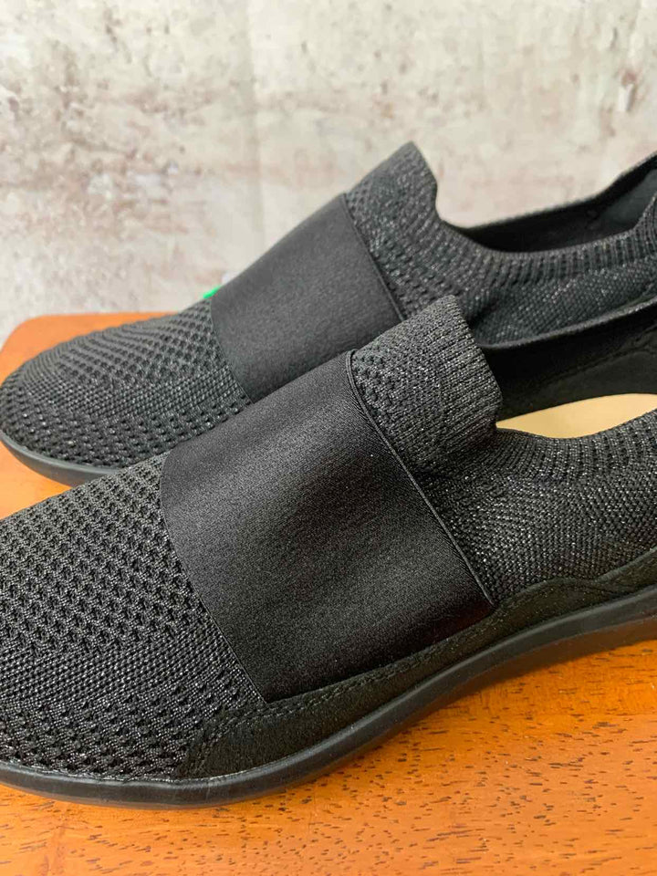 Clarks Black W Shoe Size 9.5 athletic sneaker