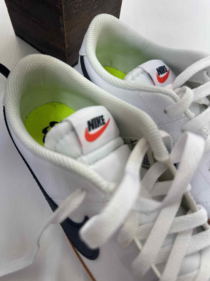Nike Shoe Size 8.5 White athletic sneaker