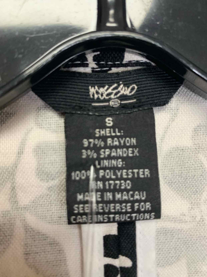 Mossimo Size S Black Print short sleeve top